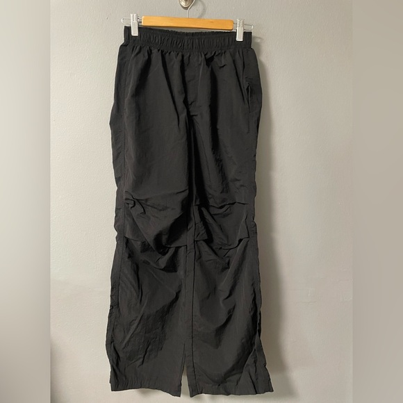 Active USA Nylon Pull On Elastic Waist Black Pants. Size Small - Picture 1 of 7